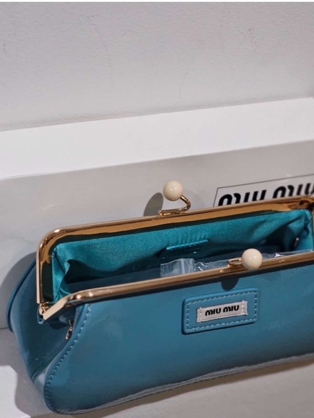 NIB Miu Miu Parfum Tiffany Blue Patent Leather Pouchette Clutch GWP w Strap - Picture 14 of 16